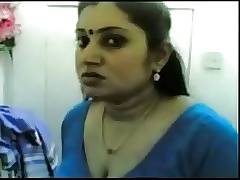 Chubby Indian MILF